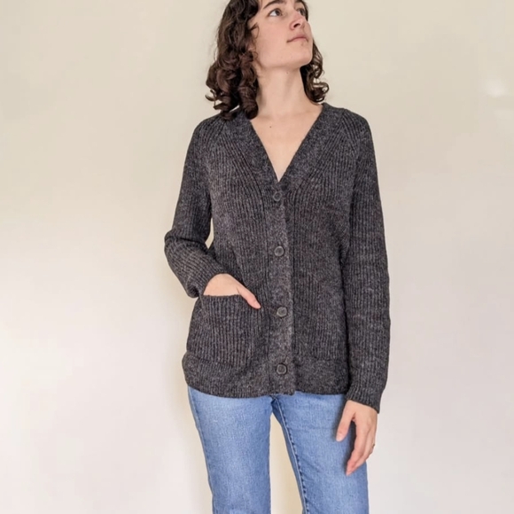 GAP Charcoal Grey Women's Button Cardigan - Picture 1 of 3
